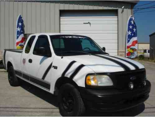 Ford F-150 XL (2001)