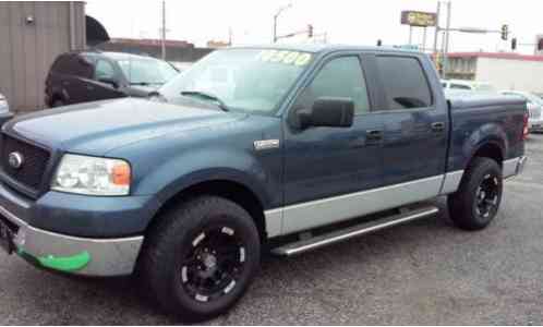 Ford F-150 XLT Pickup Truck 4-Door (2006)