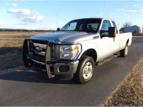 Ford F-250 6. 2L 4WD XLT (2011)