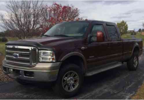 Ford F-350 4WD Crew Cab (2006)