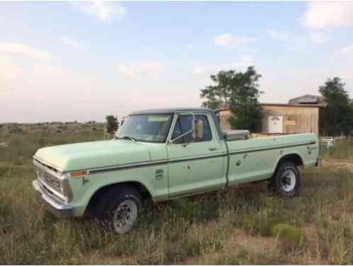 Ford F-350 Super camper special (1973)