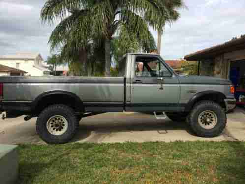 1989 Ford F-350 XLT Lariat