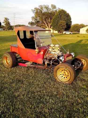 Ford Model T Bucket Roadster (1923)