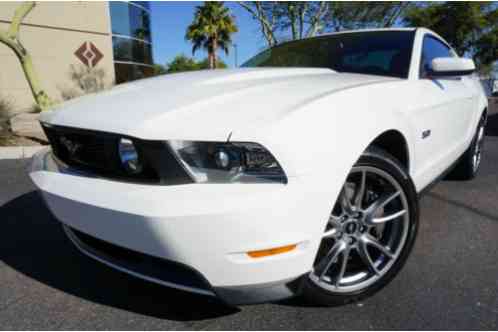 Ford Mustang 12 V8 GT Premium Coupe (2012)