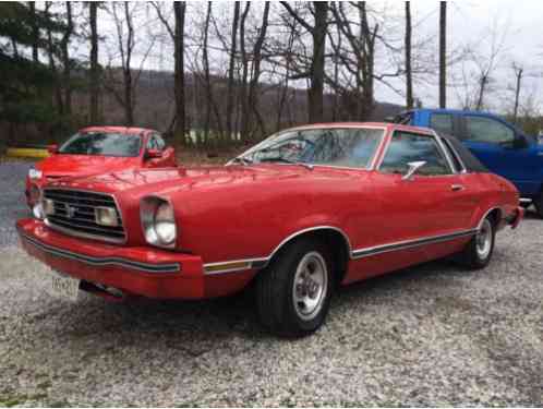 1977 Ford Mustang