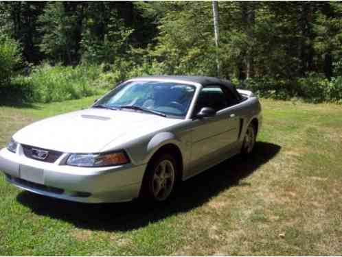 2000 Ford Mustang