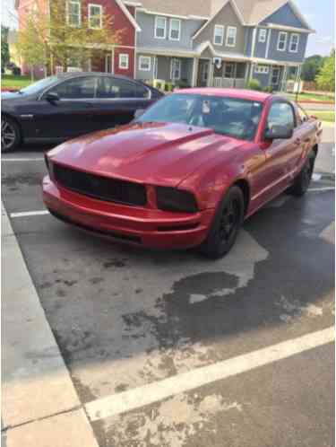 Ford Mustang Base coupe (2009)