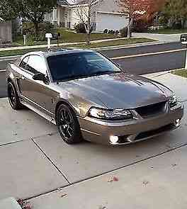 Ford Mustang Cobra SVT (2001)