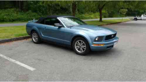 2005 Ford Mustang Convertible