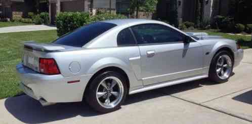 Ford Mustang GT (2003)