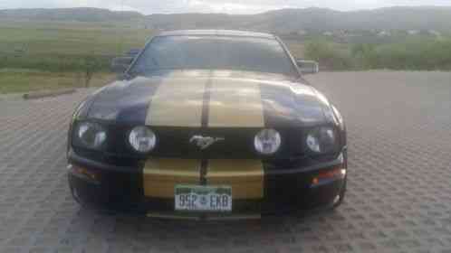 Ford Mustang GT (2005)