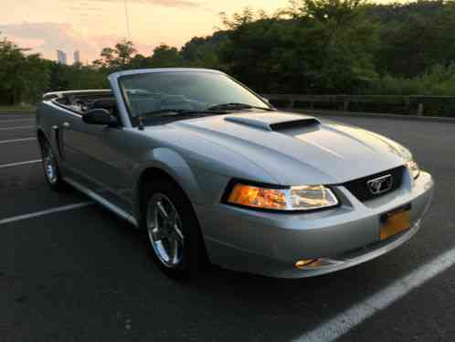 Ford Mustang (2003)