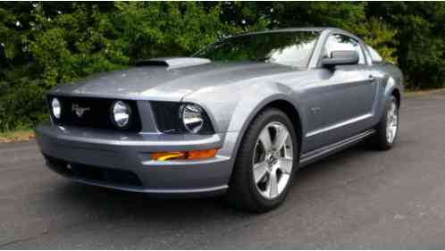 Ford Mustang (2007)