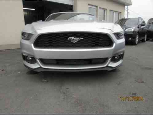 Ford Mustang PREMIUM (2015)