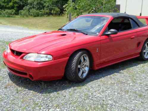 Ford Mustang SVT Cobra (1997)