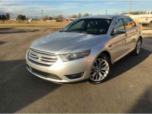 Ford Taurus Limited (2015)