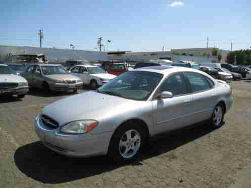 Ford Taurus (2003)