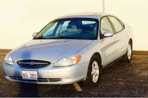 Ford Taurus (2002)