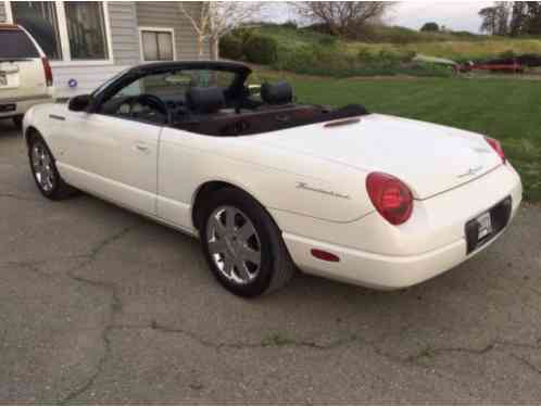 Ford Thunderbird (2003)