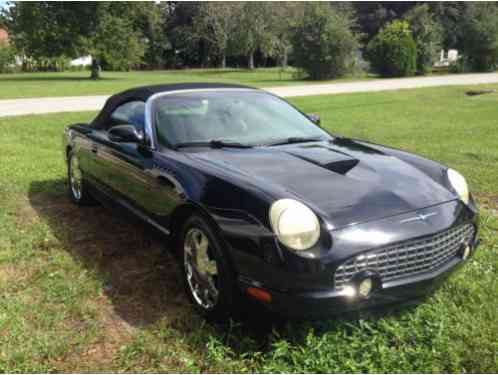 Ford Thunderbird (2002)