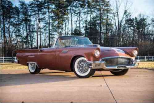 1957 Ford Thunderbird