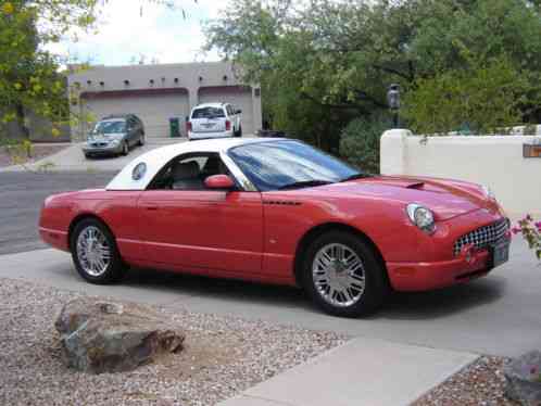 Ford Thunderbird James Bond 007 (2003)