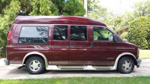 gmc savana 1999 van is in good condition and has low miles for a 1999 gmc savana 1999 van is in good