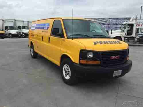 GMC Savana Work Van (2012)