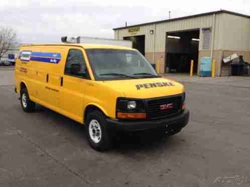 GMC Savana Work Van (2012)