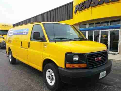 GMC Savana Work Van (2012)