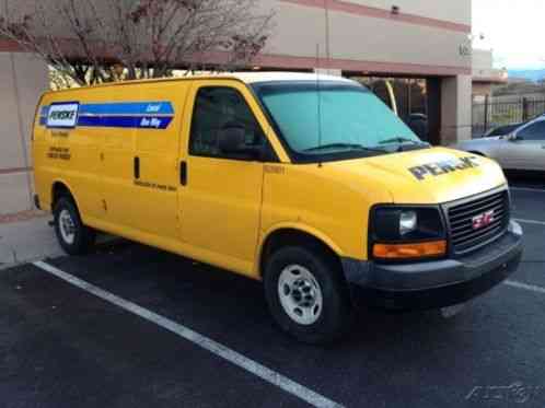 GMC Savana Work Van (2011)