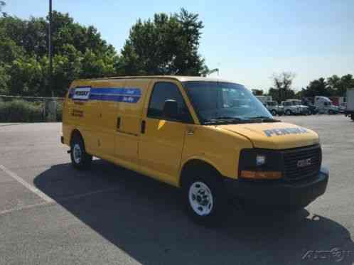 GMC Savana Work Van (2012)