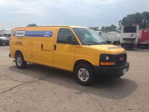 GMC Savana Work Van (2012)