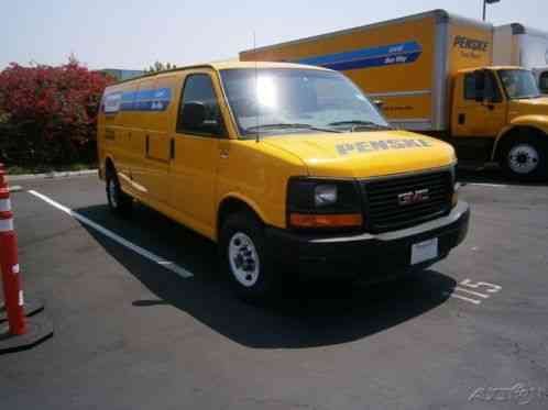 GMC Savana Work Van (2011)