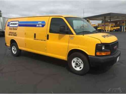 GMC Savana Work Van (2010)