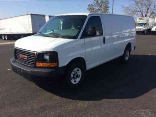 GMC Savana Work Van (2012)