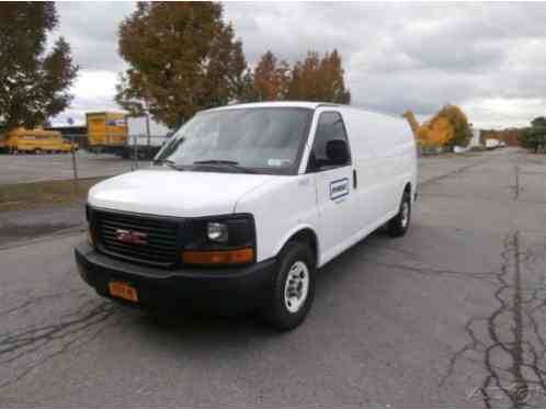 GMC Savana Work Van (2011)