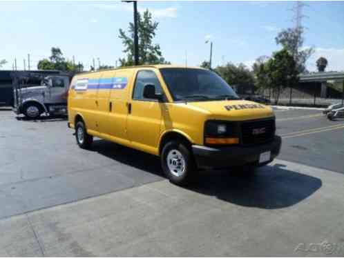 GMC Savana Work Van (2012)