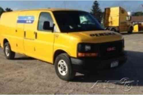 GMC Savana Work Van (2010)