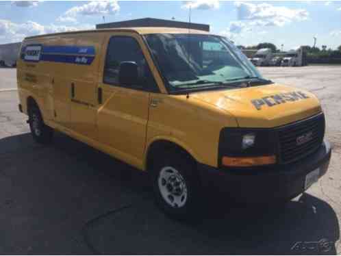 GMC Savana Work Van (2012)