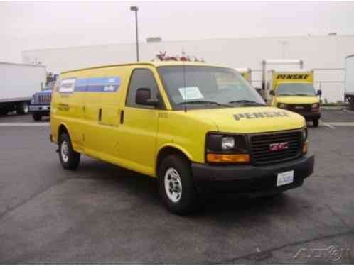 GMC Savana Work Van (2011)