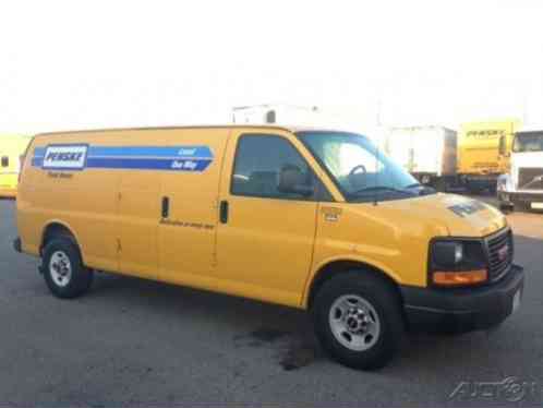 GMC Savana Work Van (2011)