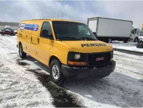 GMC Savana Work Van (2011)