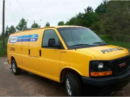 GMC Savana Work Van (2012)