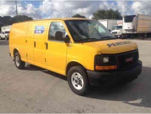 GMC Savana Work Van (2010)