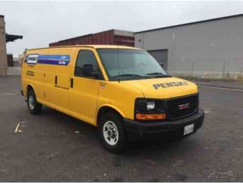 GMC Savana Work Van (2010)