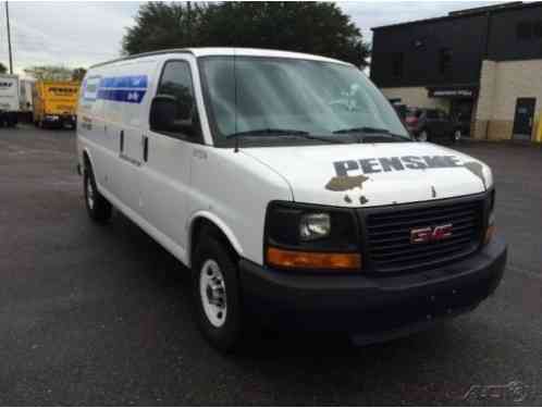 GMC Savana Work Van (2011)