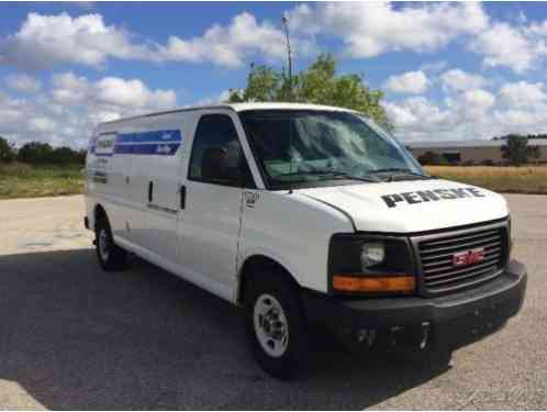 GMC Savana Work Van (2011)