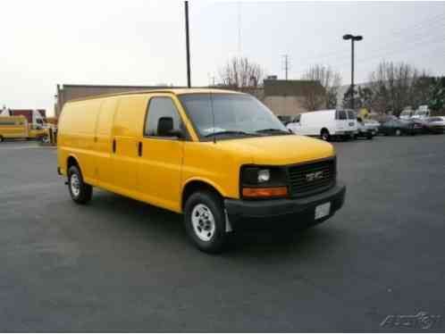 GMC Savana Work Van (2012)