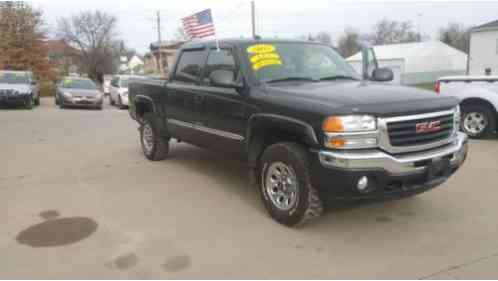 2005 GMC Sierra 1500 SLE Pickup Truck 4-Door Automatic 4-Speed V8 5. 3L